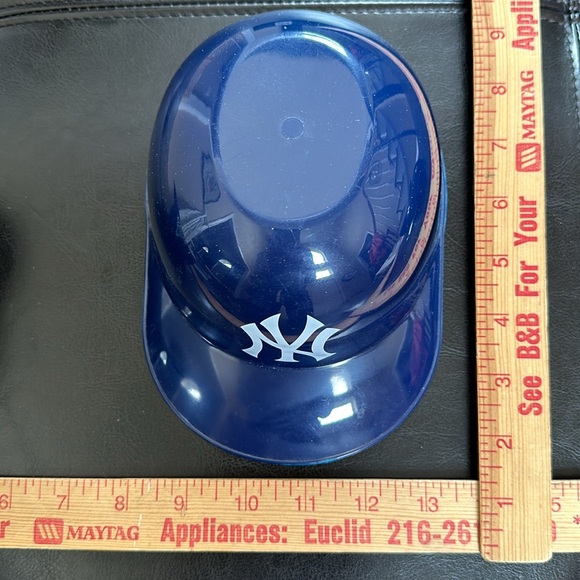 NY Yankees ice cream/snack cup/bowl hats - Picture 11 of 16
